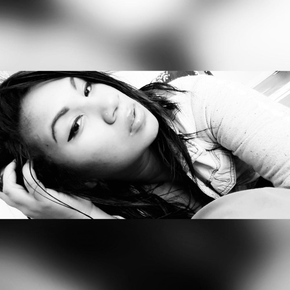 Meet your Posher, Malika